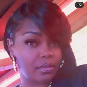 Meet your Posher, Deanna